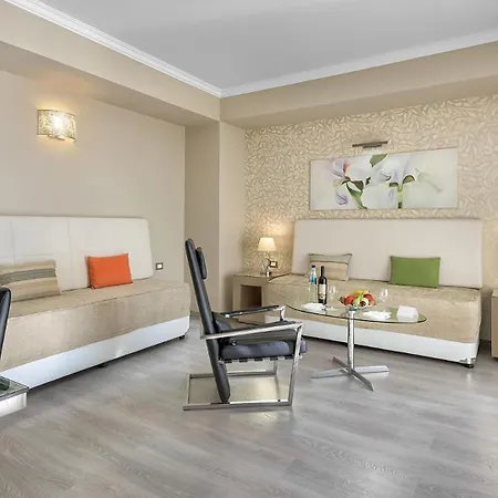 Szálloda Atrium Platinum &